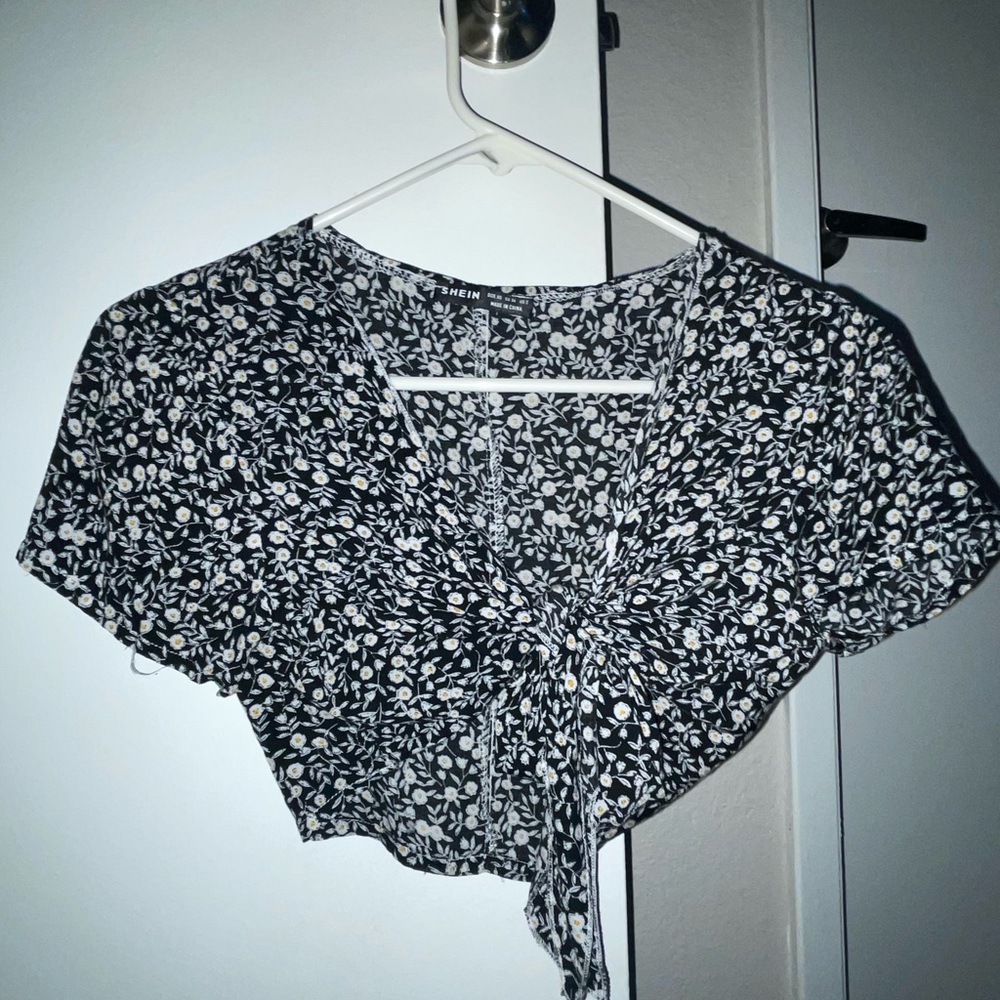 front tie crop top